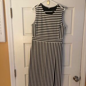 Ann Taylor_ Black & White Striped Midi Dress_Size 8 Tall